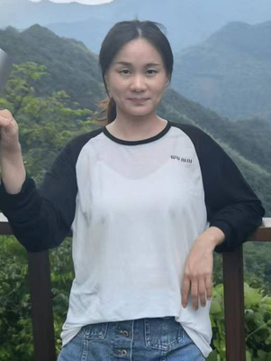 胡苗苗，科研助理
Miao-miao Hu, Research Assistant