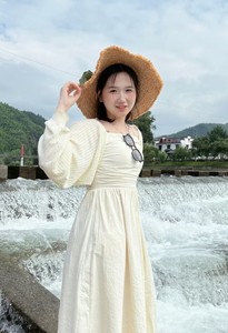 研二 张艺
Yi Zhang
