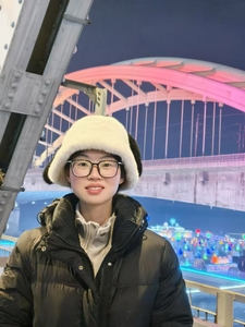 研二 吕雪婷
Xue-Ting Lv