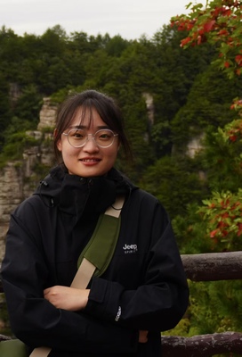 李璐，科研助理
Lu Li, Research Assistant