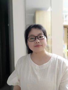 田甜 Tian Tian